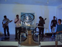 /album/adora%c3%a7%c3%a3o%20e%20louvor/louvor7-jpg/